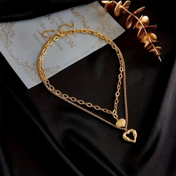 2 Heart Necklaces in Gold-Plated Stainless Steel - Picture 6 of 8